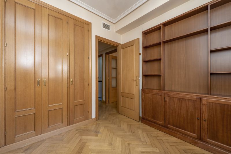 Bookcase Construction